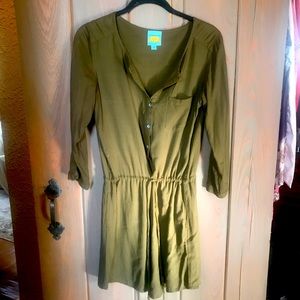 Hunter green long sleeve dress